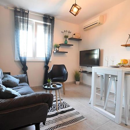 Apartment Rebeka Zadar Buitenkant foto